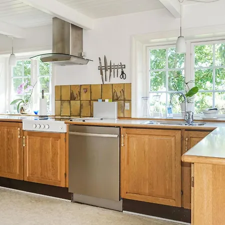 Stunning In With Kitchen Holiday home