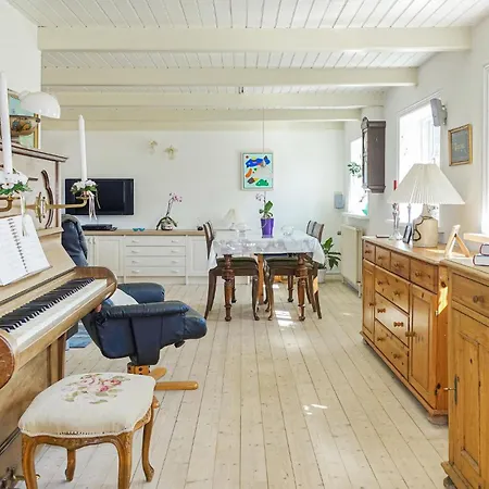 Stunning In With Kitchen Svaneke