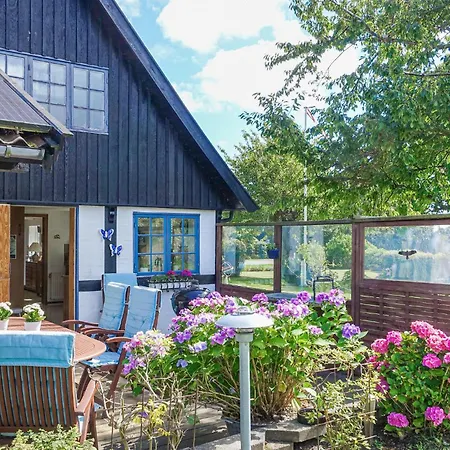 Stunning In With Kitchen * Svaneke