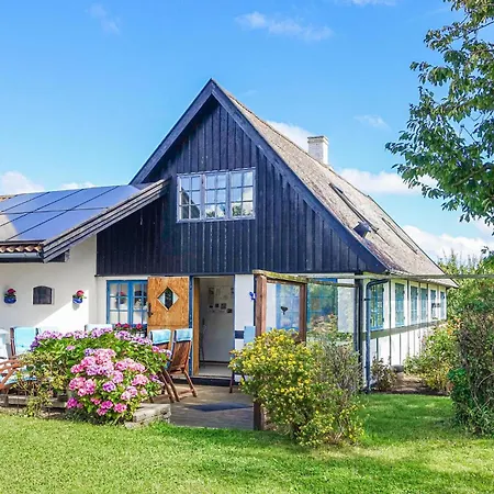 Stunning In With Kitchen Svaneke